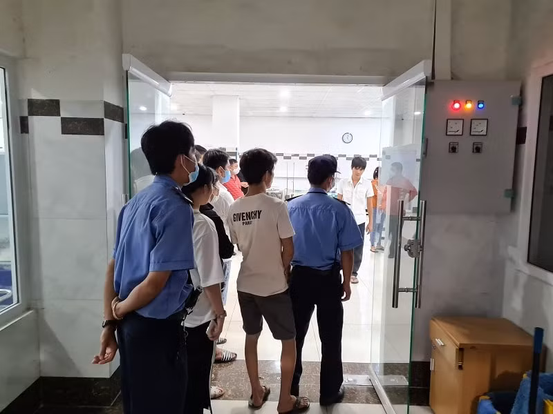 Nữ bệnh nhân tử vong ngay sau khi phẫu thuật ở bệnh viện. Ảnh: vietnamnet.