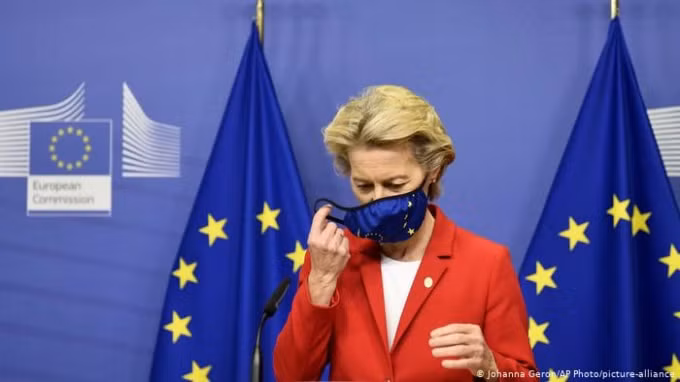 Chủ tịch Ủy ban Châu Âu Ursula von der Leyen cho biết sẽ khởi động kế hoạch khởi kiện Vương Quốc Anh vì dự luật Brexit - Ảnh: Johanna Geron