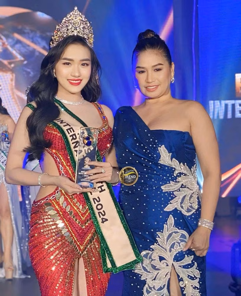 vu thi hoa chien binh am tham dang quang mrs earth international 2024 hinh 6