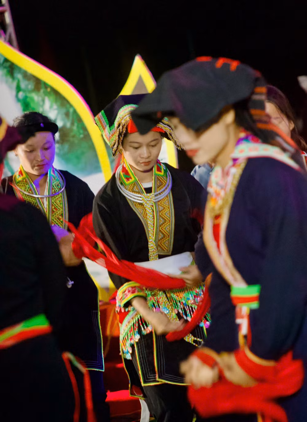 trang phuc truyen thong gia tri van hoa can duoc bao ton hinh 3