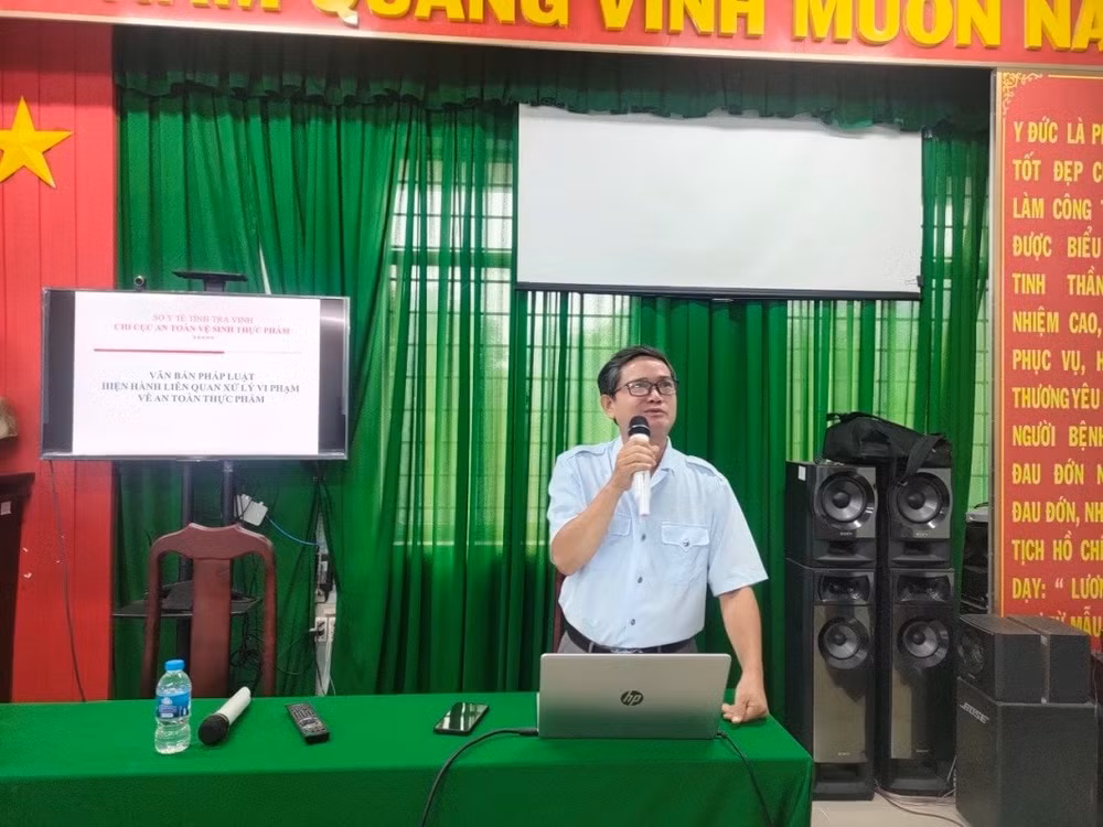 tra vinh pho bien tuyen truyen cac van ban quy pham phap luat ve attp hinh 2