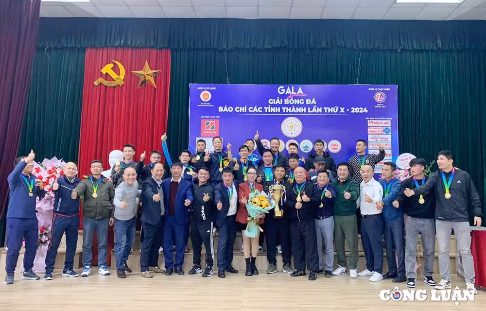 giai bong da bao chi cac tinh thanh san choi cua tinh doan ket cong hien va dam me hinh 4
