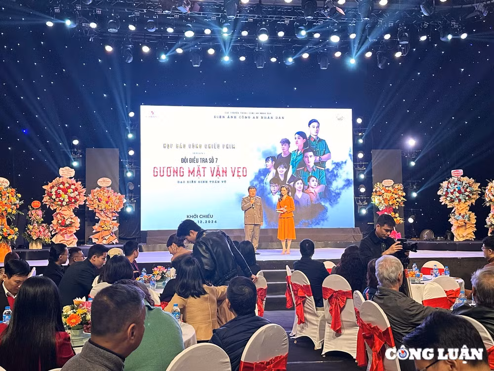 cong chieu phim doi dieu tra so 7 mua 2 guong mat van veo hinh 3