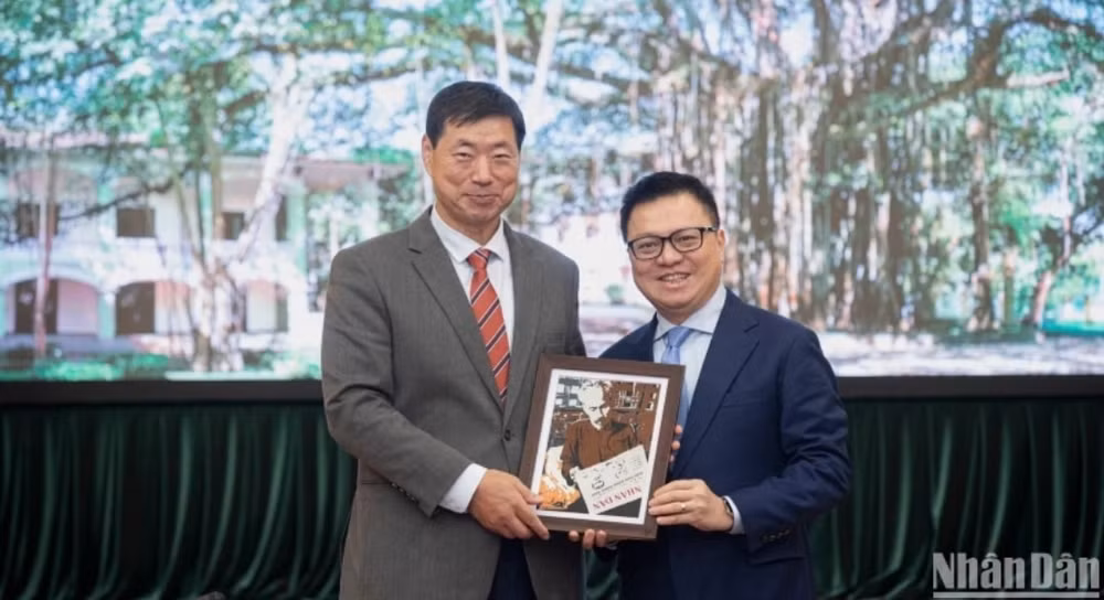 mo rong hop tac giua bao nhan dan va hang thong tan yonhap hinh 2