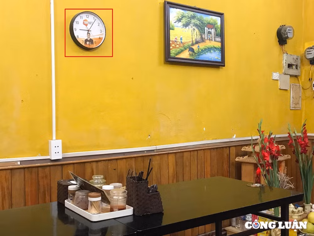 nhan nhan quang cao co bac tra hinh tai nhieu hang quan o ha noi hinh 3