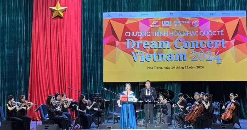 hoa nhac quoc te dream concert vietnam 2024 den voi khanh hoa hinh 1