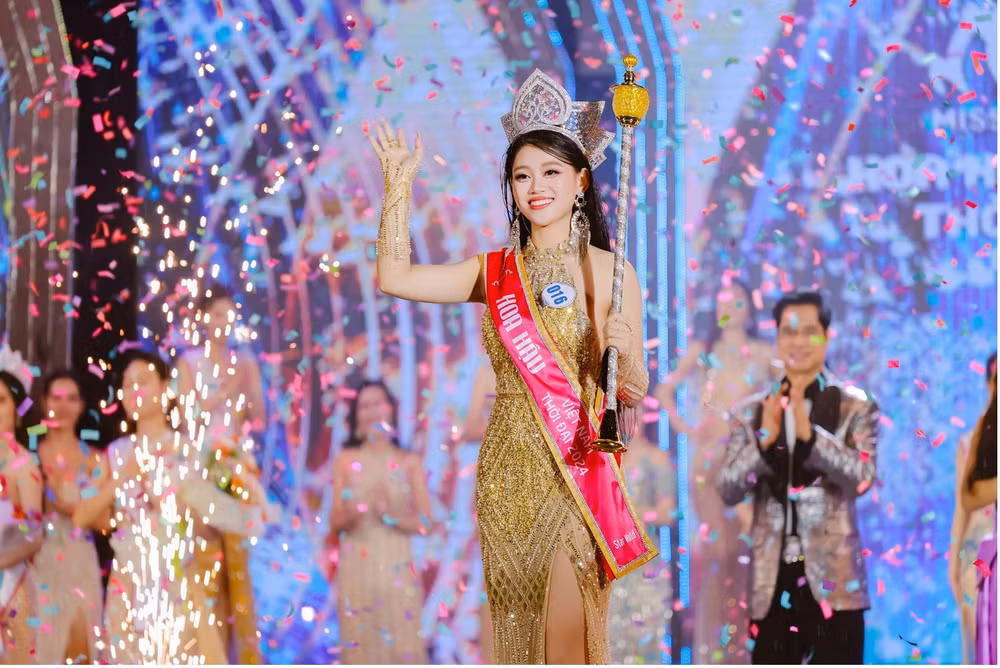 co gai vung dat lua quang tri dang quang hoa hau viet nam thoi dai miss vietnam era 2024 o tuoi 20 hinh 5