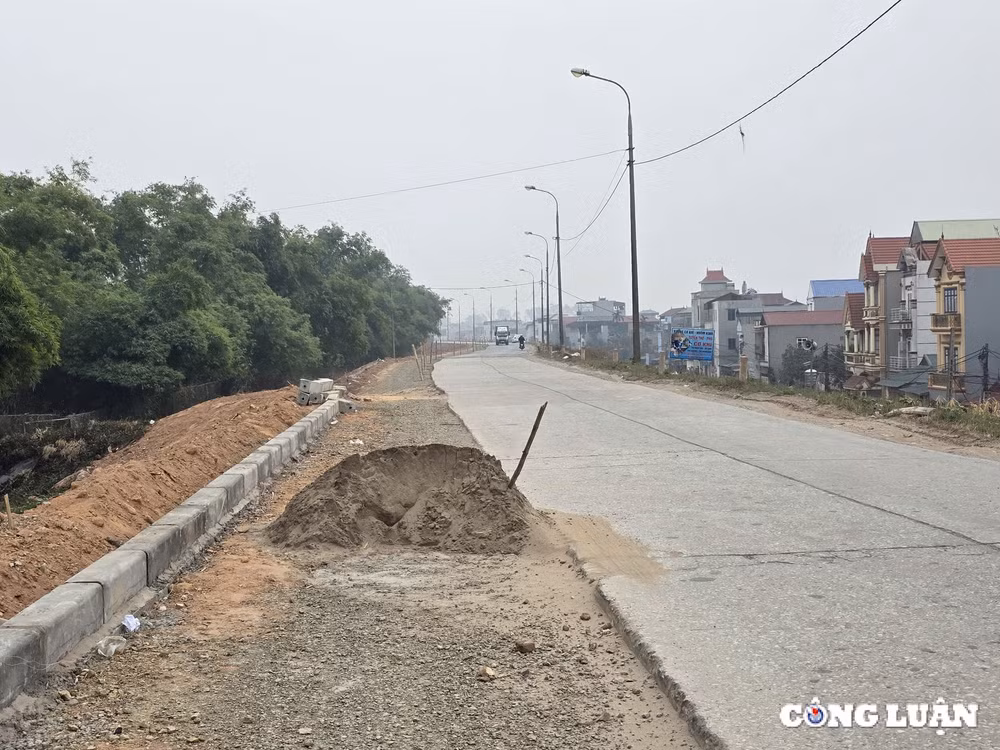 ha noi nguoi dan bat an voi du an thi cong au giang bay nguoi di duong hinh 3