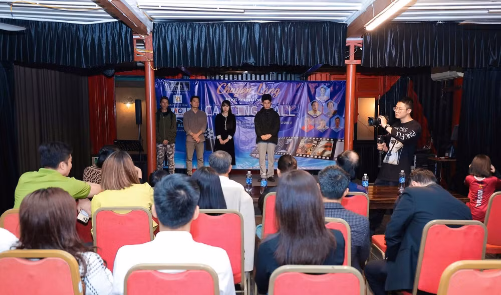 dam chim trong khong khi tet ron rang qua bo phim chuyen lang hinh 2