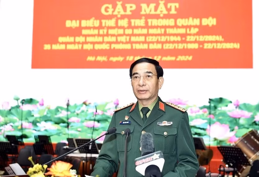 tong bi thu to lam bi thu quan uy trung uong gap mat dai bieu the he tre trong quan doi hinh 1