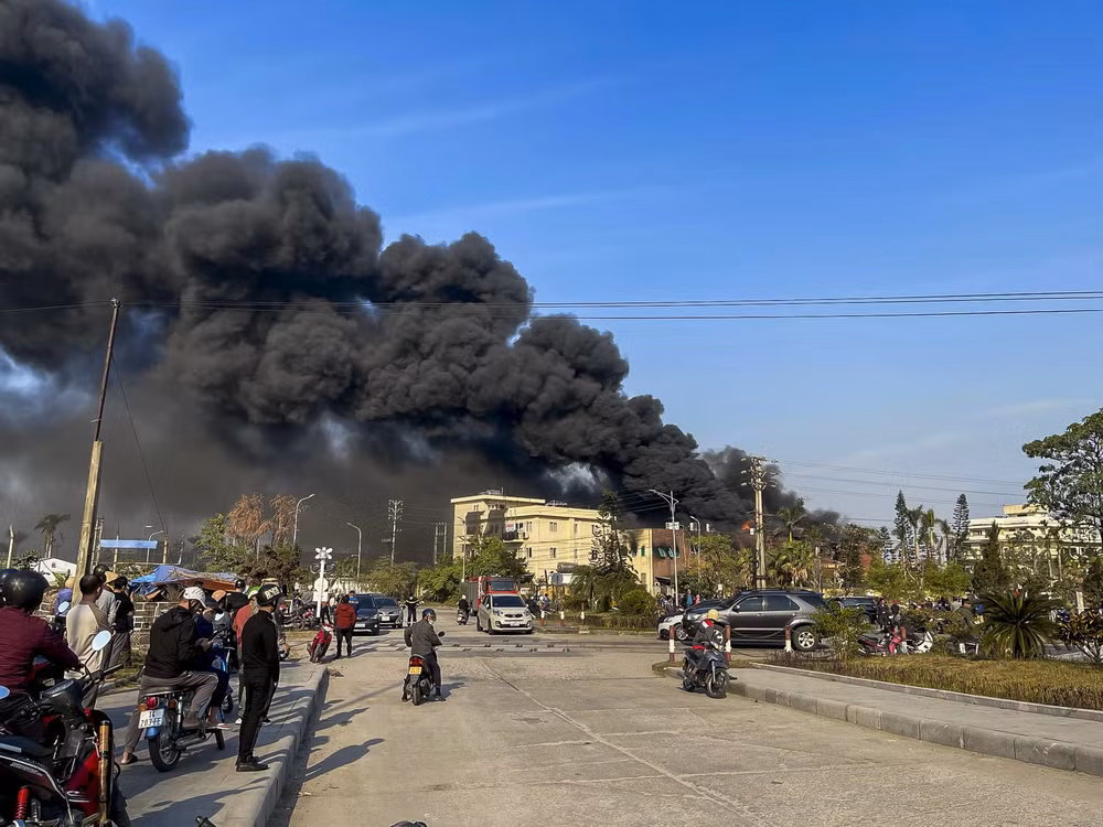 thong tin ban dau vu chay lon tai cong ty san xuat bat lua o quang ninh hinh 1