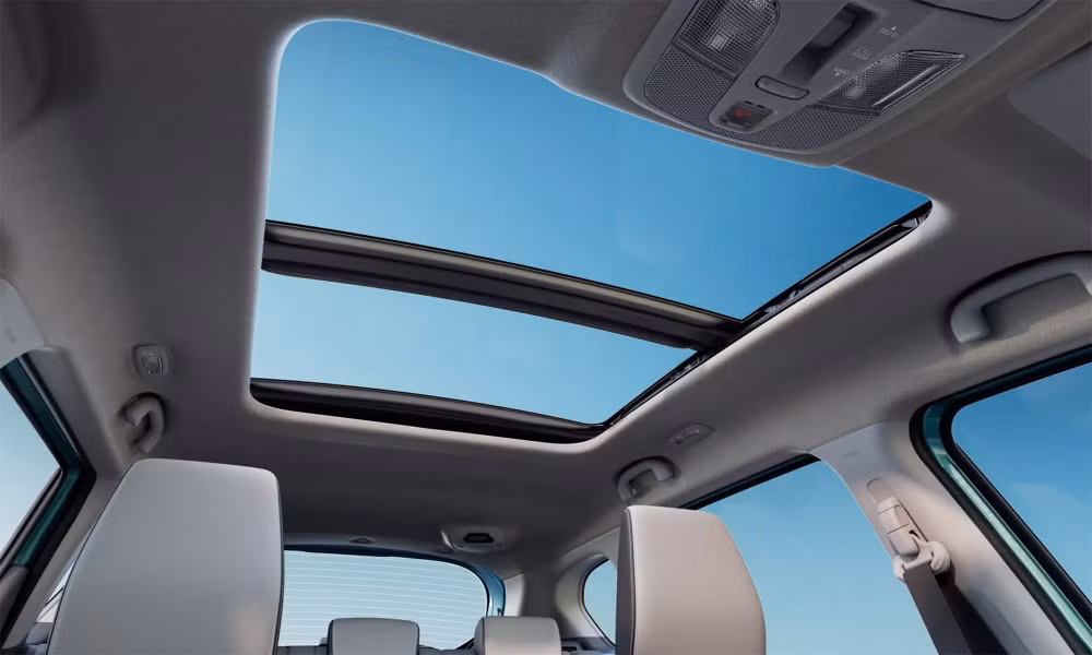 Cửa sổ tời toàn cảnh siêu rộng Suzuki Victoris 2026 - Ảnh: Suzuki