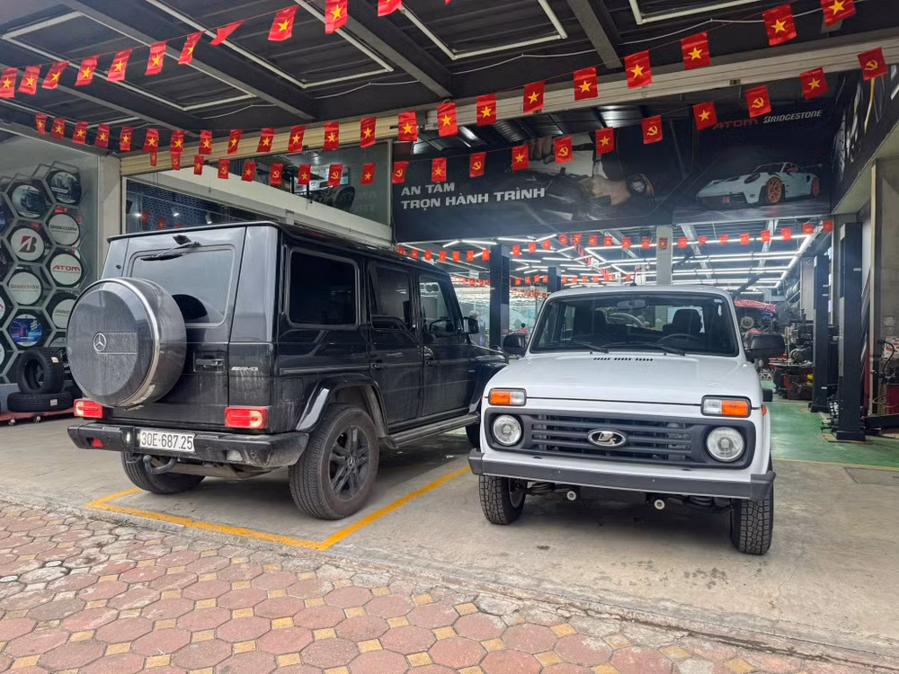 Các chi tiết thiết kế ngoại thất đều rất quen thuộc ở các dòng xe ô tô cách đây vài chục năm - Ảnh: Vinh Nguyen