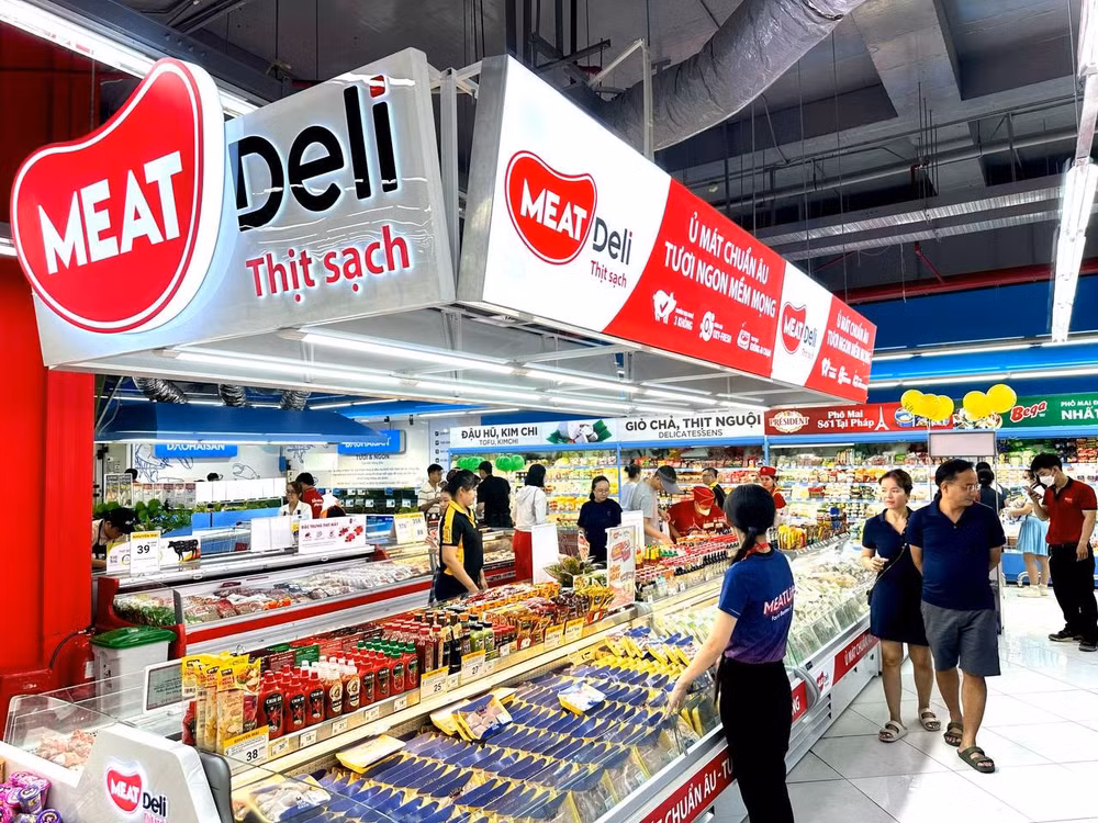 Khách hàng dễ dàng tìm thấy các sản phẩm thịt sạch, tươi ngon tại siêu thị WinMart
