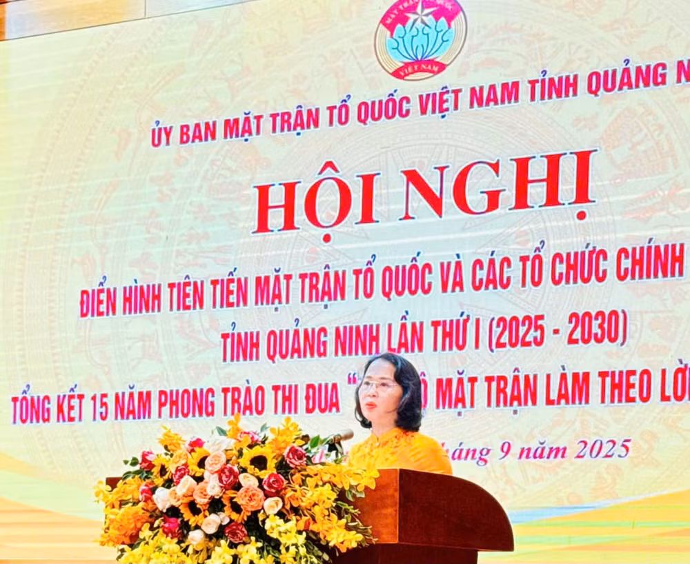 anh-1-hoi-nghi-dien-hinh-tien-tien-ub-mttq-quang-ninh.jpg