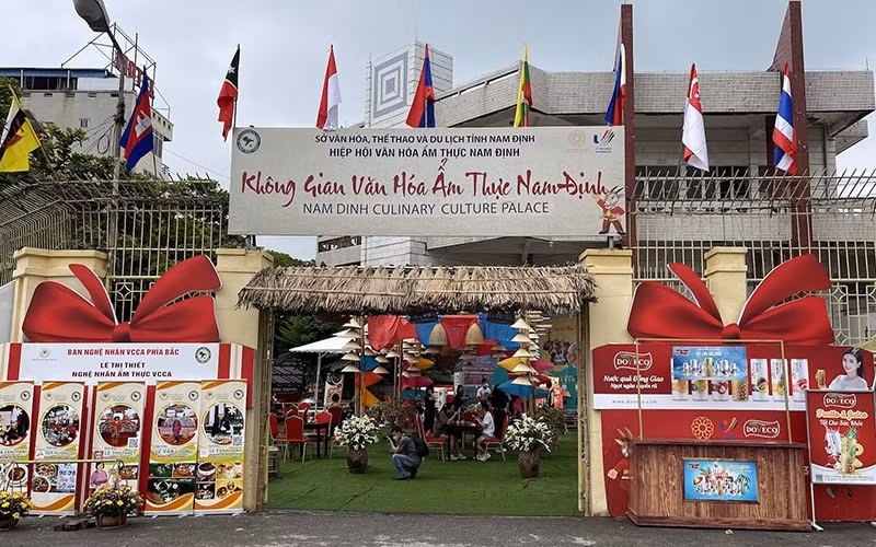 nam dinh gioi thieu mon an dac san chao don sea games 31 hinh 1