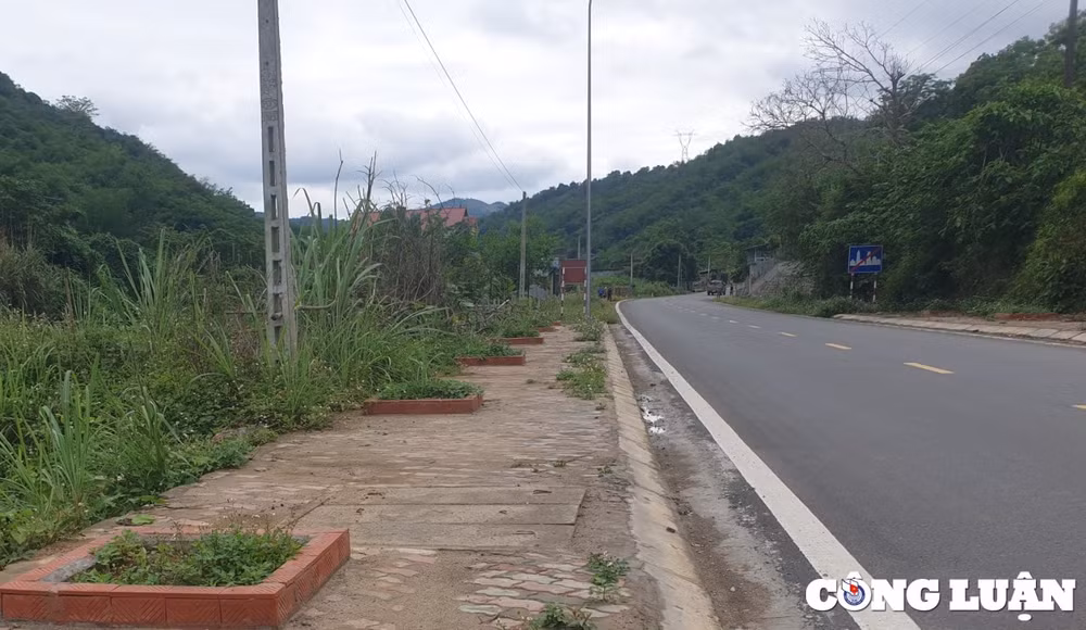 hoa binh du an cai tao nang cap duong tinh 435 chua lam xong da hong hinh 1