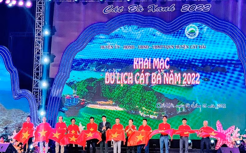 su kien van hoa noi bat trong tuan son tung m tp bi phat 70 trieu dong hinh 9