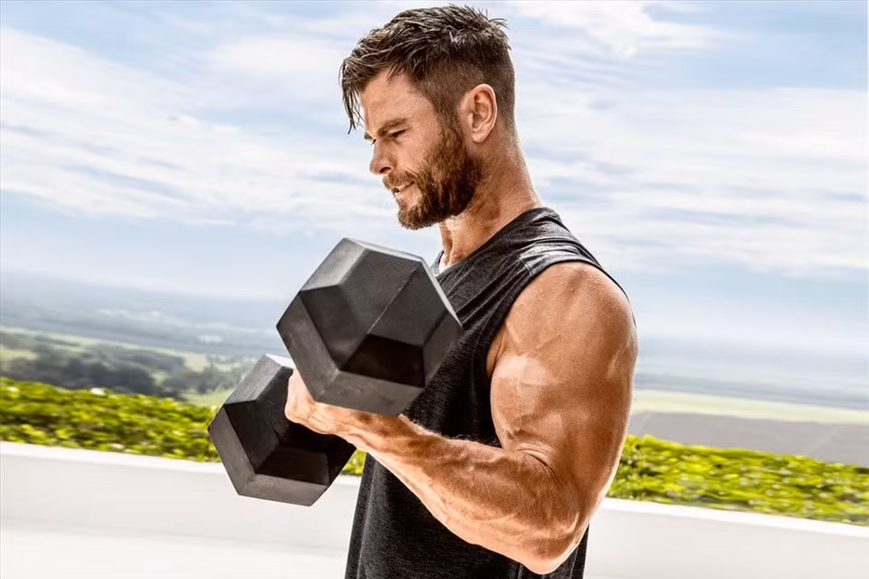 chris hemsworth la sieu anh hung dep trai nhat vu tru marvel hinh 3