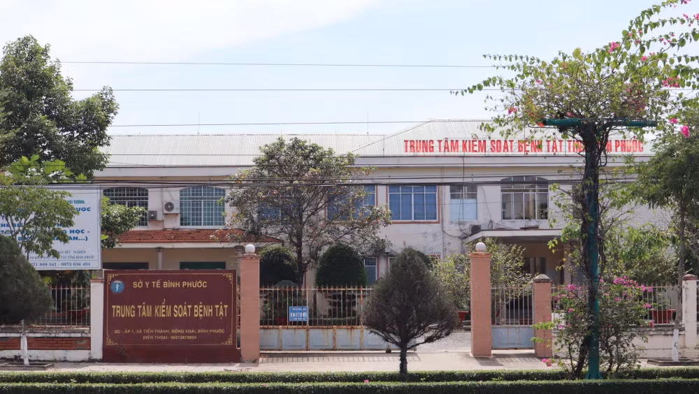 benh vien da khoa va cdc binh phuoc no hon 605 ty dong tien mua sam vat tu sinh pham hinh 1
