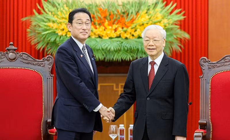 tong bi thu nguyen phu trong tiep thu tuong nhat ban kishida fumio hinh 1