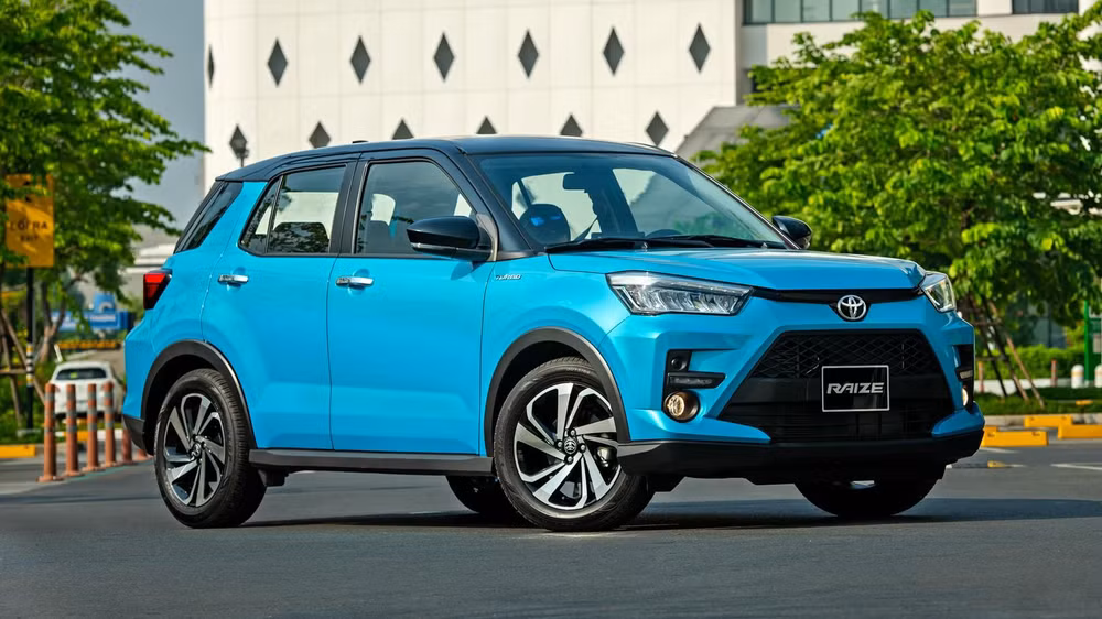 toyota raize bi trieu hoi do loi o u bat giam xoc truoc hinh 1