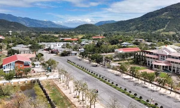 khoi sac vung dong bao dan toc thieu so va mien nui ninh thuan hinh 1