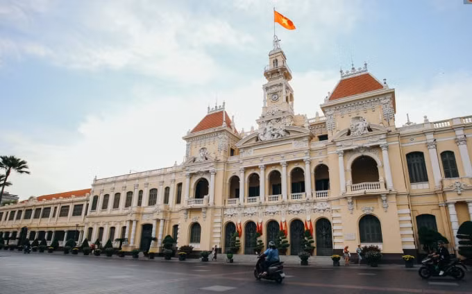 phat trien tp ho chi minh tro thanh trung tam tai chinh quoc te bien giac mo 20 nam tro thanh hien thuc hinh 2