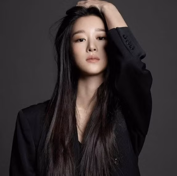 dien nu seo ye ji day than thai trong bo phim tra thu kich tinh eve hinh 3