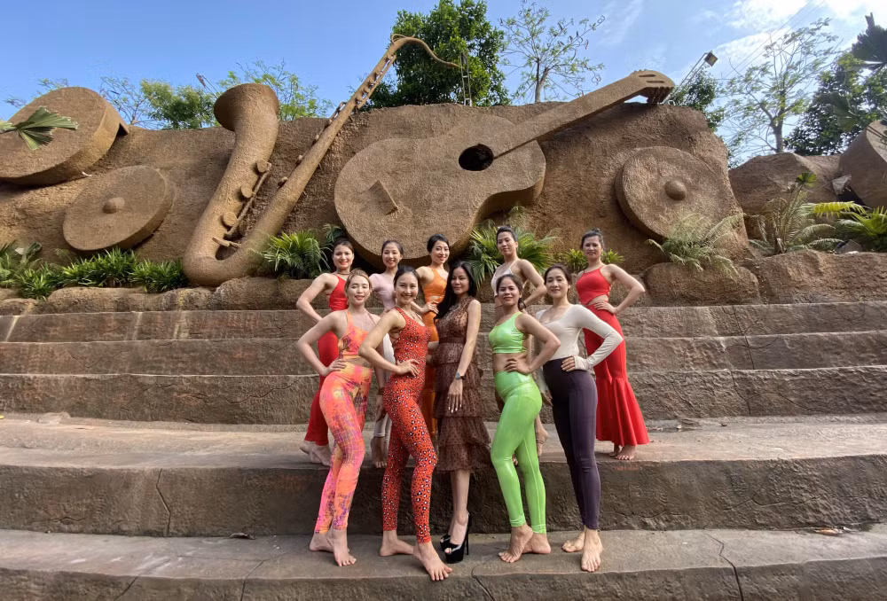 cac thi sinh nu hoang yoga viet nam tung bung khoe sac truoc them ban ket cuoc thi hinh 2
