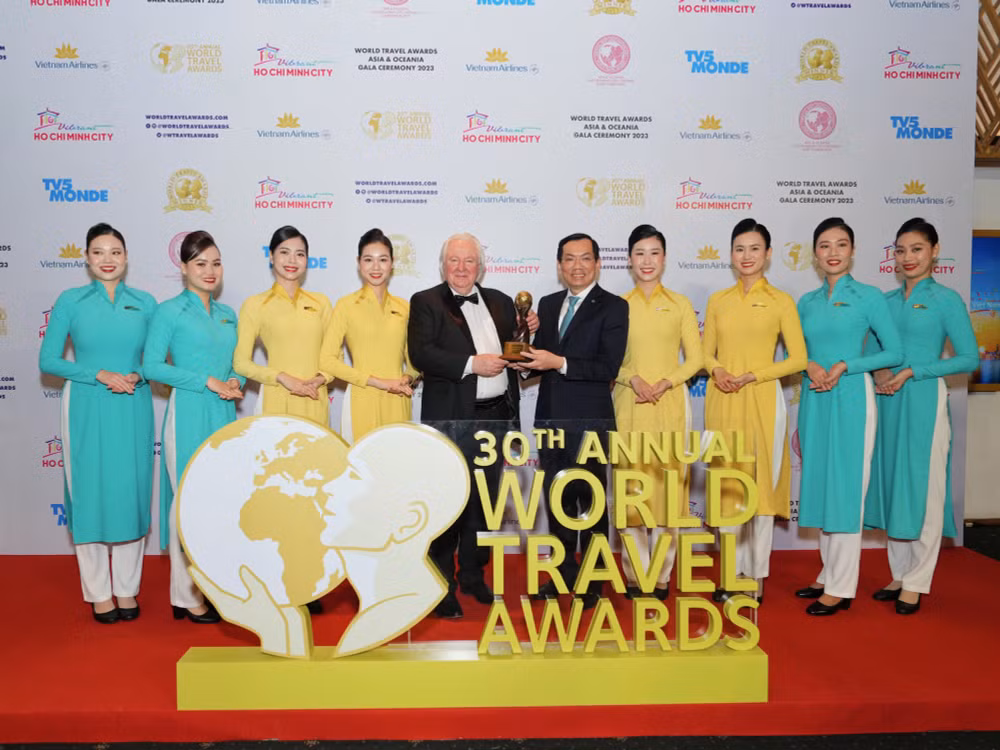 vietnam airlines nhan bon giai thuong tai world travel awards khu vuc chau a va chau dai duong 2023 hinh 5