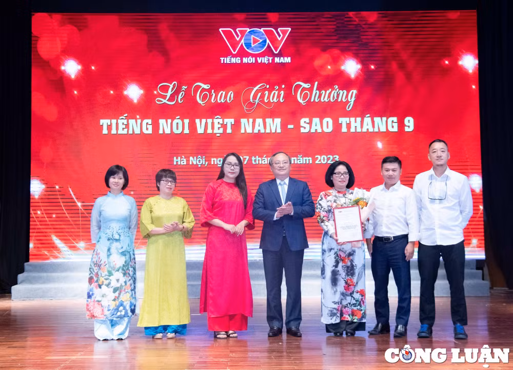 ton vinh nhung guong mat co nhieu dong gop cho thuong hieu tieng noi viet nam hinh 1