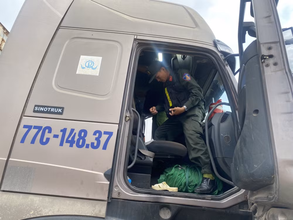 phu yen phat hien tai xe xe dau keo duong tinh voi ma tuy hinh 1