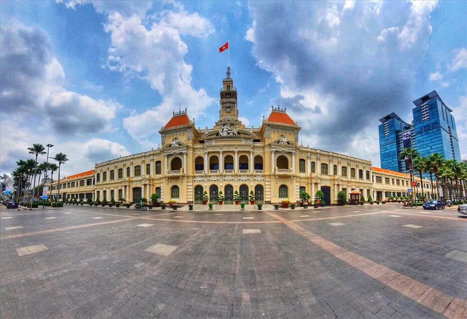 tru so ubnd tp hcm don khoang 1500 du khach trong 2 ngay dau nghi le 2 9 hinh 2