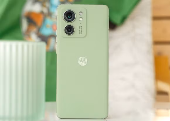 motorola moto edge 40 neo sap ra mat hinh 4