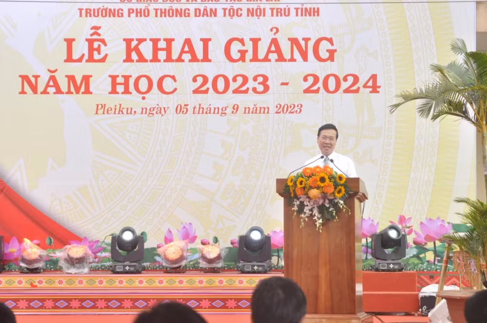 chu tich nuoc vo van thuong dac biet chu trong giao duc vung sau vung xa hinh 5