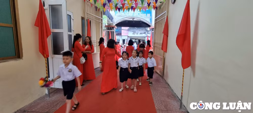 hai phong gan 500000 hoc sinh han hoan ngay tuu truong hinh 3