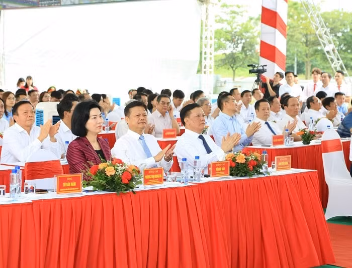 ha noi khoi cong 4 cum cong nghiep tai dong anh hinh 2