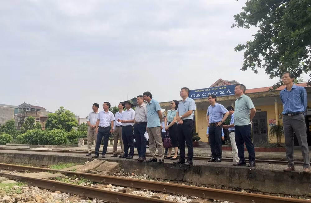 de xuat dau tu hon 400 ty dong nang cap 2 ga duong sat song than va cao xa hinh 2