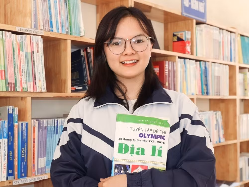 nu sinh ngheo ha tinh duoc tuyen dac cach vao hoc vien chinh tri cong an nhan dan hinh 1