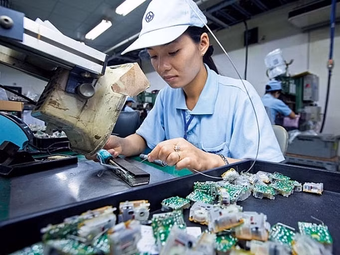 cong nghiep dien tu tang truong than toc nhung phu thuoc vao doanh nghiep fdi hinh 1