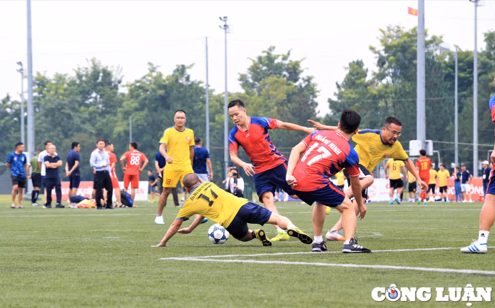 soi dong giai bong da press cup lan thu 7 nam 2023 hinh 13