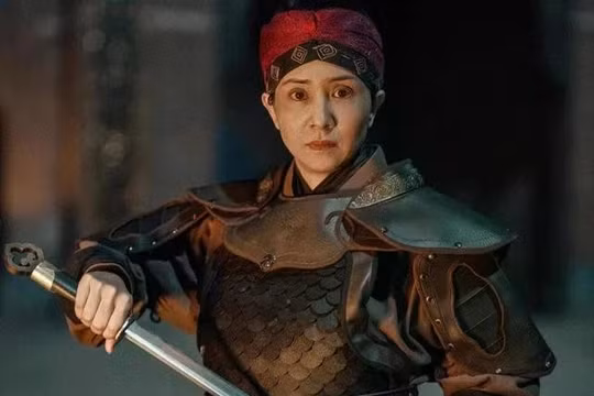 ‘Nữ hoàng Wushu’ Nguyễn Thúy Hiền gây chú ý khi đóng phim "Hộ linh tráng sĩ: Bí ẩn mộ vua Đinh"