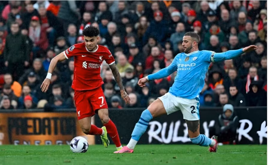 liverpool chia diem day kich tinh truoc man city hinh 1