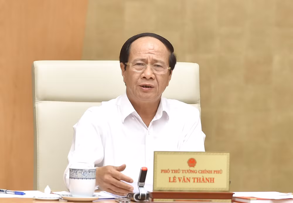 Phó Thủ tướng Lê Văn Thành chủ trì cuộc họp về việc triển khai hệ thống thu phí điện tử không dừng.&nbsp;&nbsp;