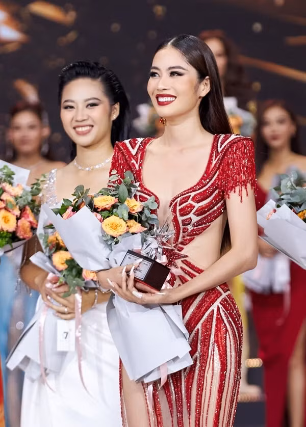 Lệ Nam nhận được sự đồng tình của công chúng với giải phụ 'Best face' trong đêm bán kết Miss Universe Việt Nam 2022 diễn ra vào ngày 21/6 vừa qua - Ảnh: BTC