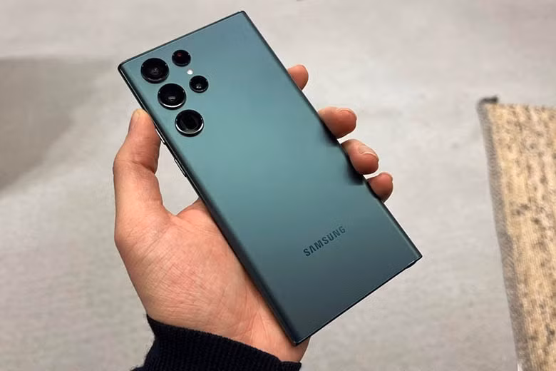 4 smartphone hap dan len ke trong thang 6 2022 hinh 1