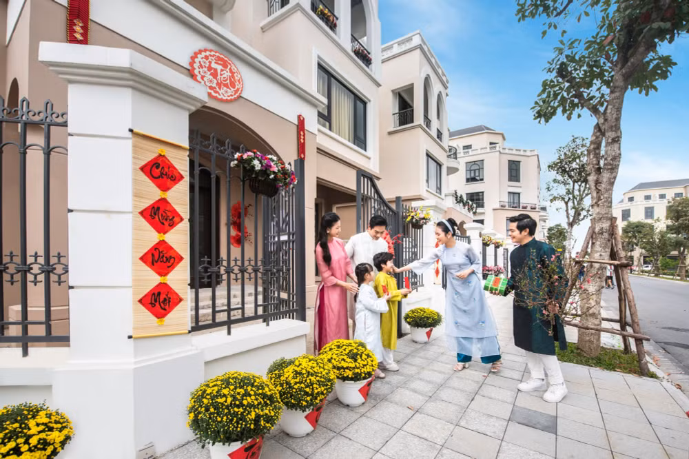 khong khi ron rang don tet dau tien tai nha moi check in van canh dep tai quan kinh do hinh 4
