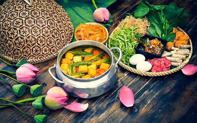 cau noi tham lang tren ban tiec ngoai giao hinh 3