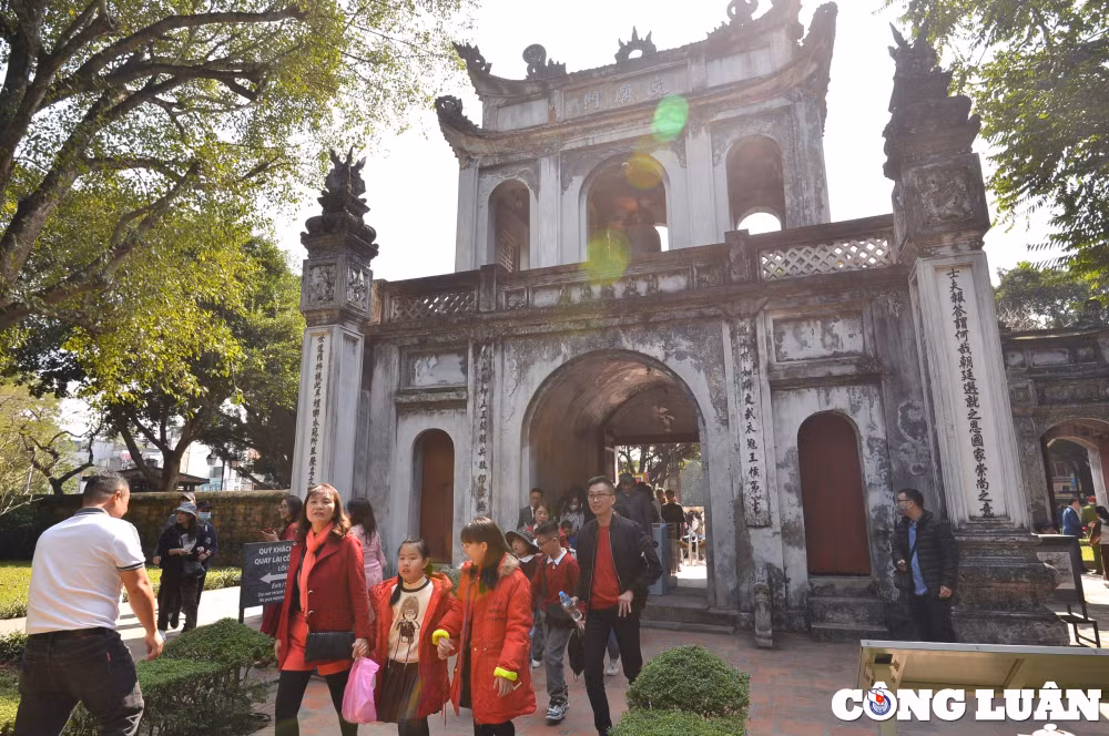 du khach ve van mieu quoc tu giam thuong lam 80 tac pham rong doc dao hinh 4